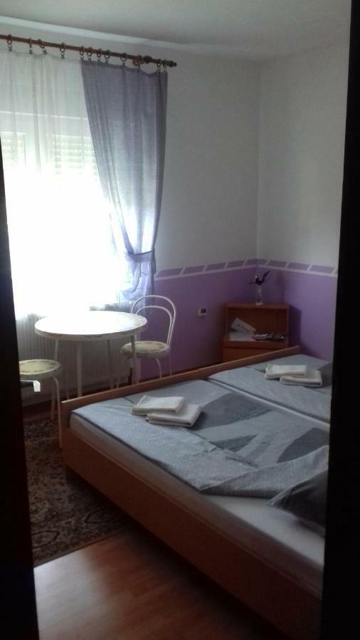 Gacka Rooms Vrhovine 外观 照片