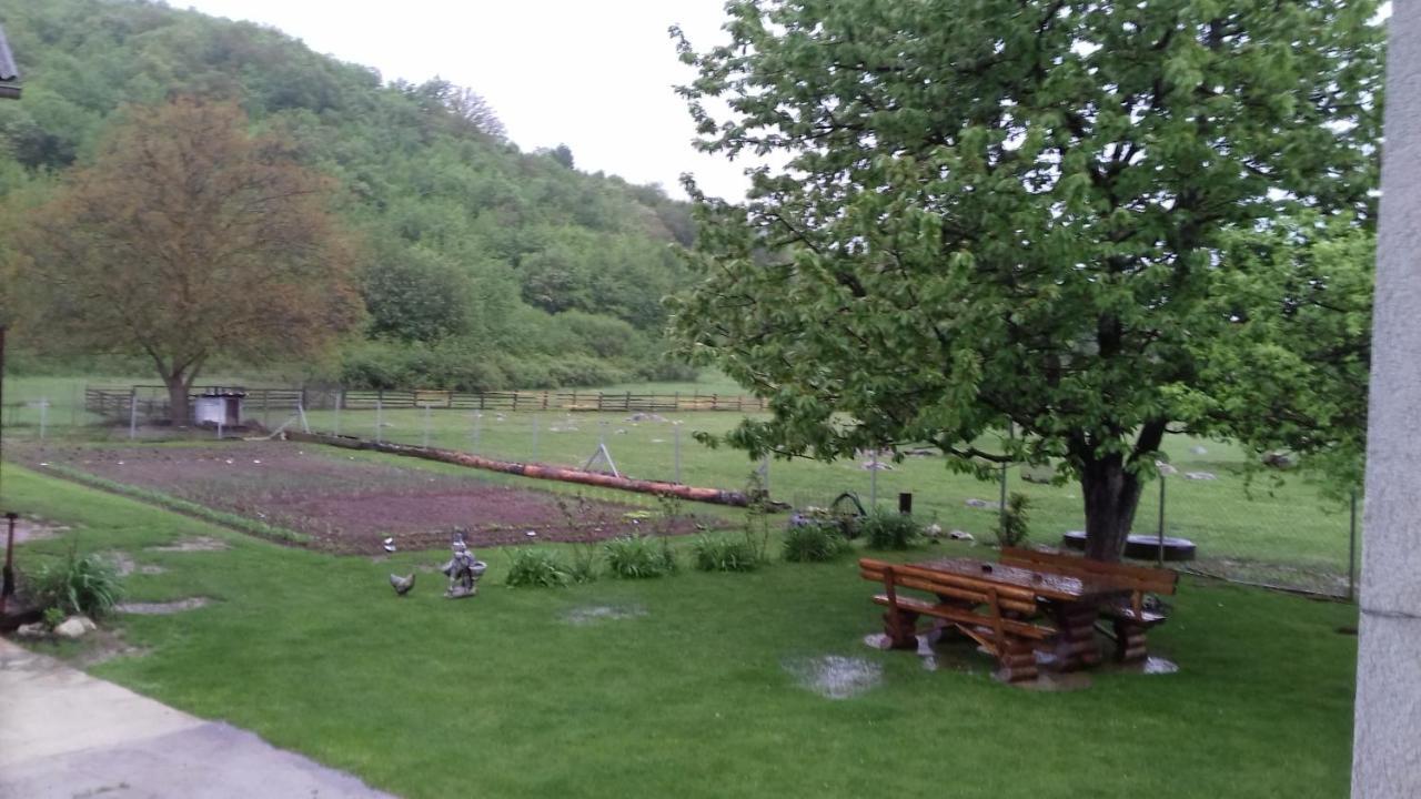 Gacka Rooms Vrhovine 外观 照片